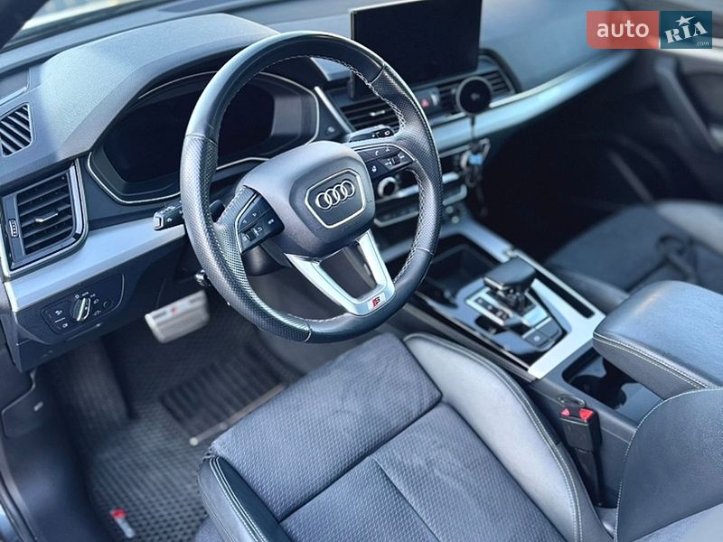 Внедорожник / Кроссовер Audi Q5 2022 в Киеве