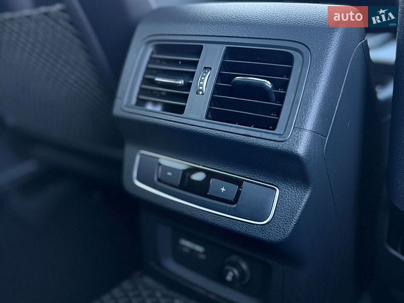 Внедорожник / Кроссовер Audi Q5 2022 в Киеве