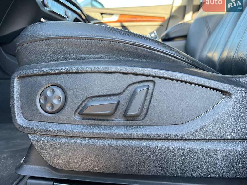Внедорожник / Кроссовер Audi Q5 2017 в Львове