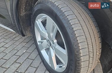 Внедорожник / Кроссовер Audi Q5 2019 в Львове
