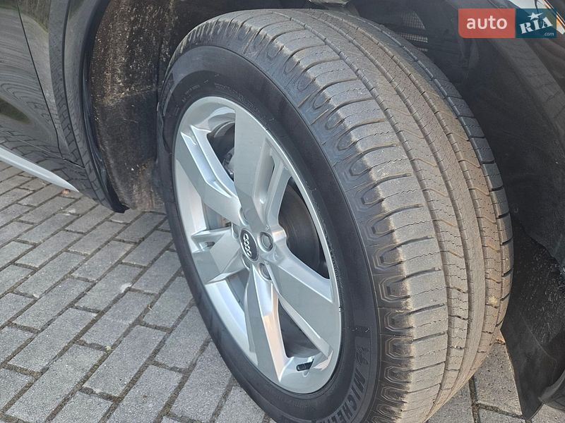 Внедорожник / Кроссовер Audi Q5 2019 в Львове
