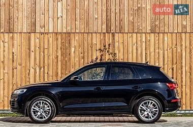 Внедорожник / Кроссовер Audi Q5 2017 в Львове