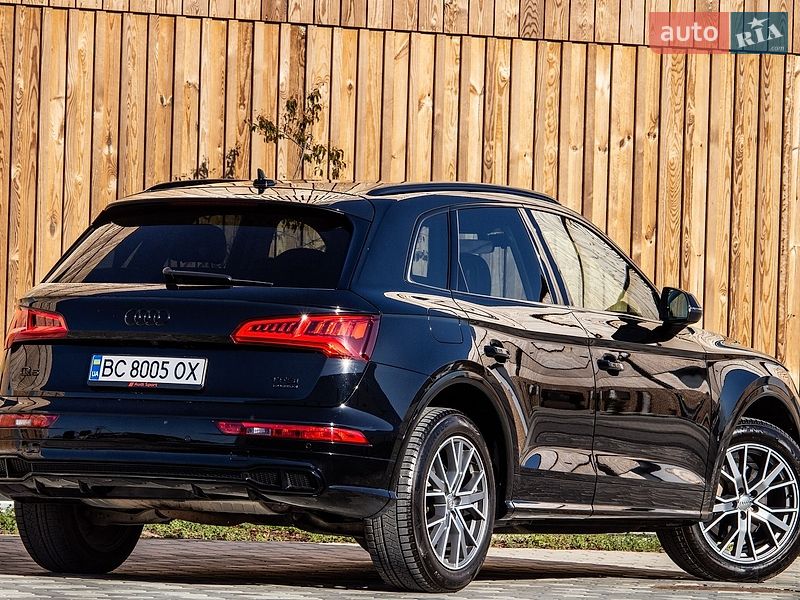 Внедорожник / Кроссовер Audi Q5 2017 в Львове