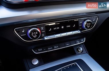 Внедорожник / Кроссовер Audi Q5 2017 в Львове