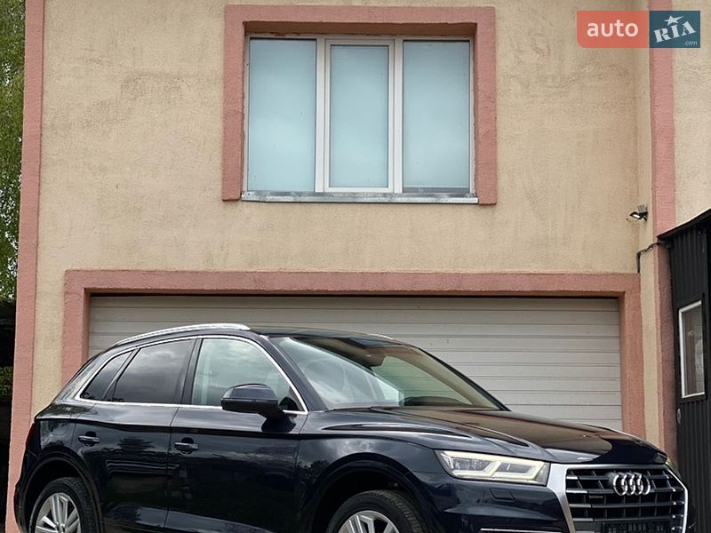 Внедорожник / Кроссовер Audi Q5 2019 в Львове