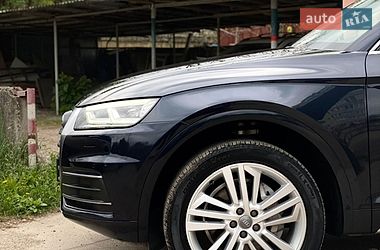 Внедорожник / Кроссовер Audi Q5 2019 в Львове