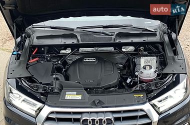Внедорожник / Кроссовер Audi Q5 2019 в Львове