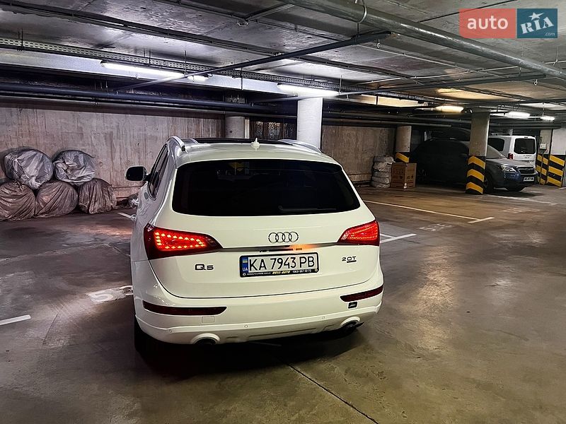 Внедорожник / Кроссовер Audi Q5 2012 в Киеве