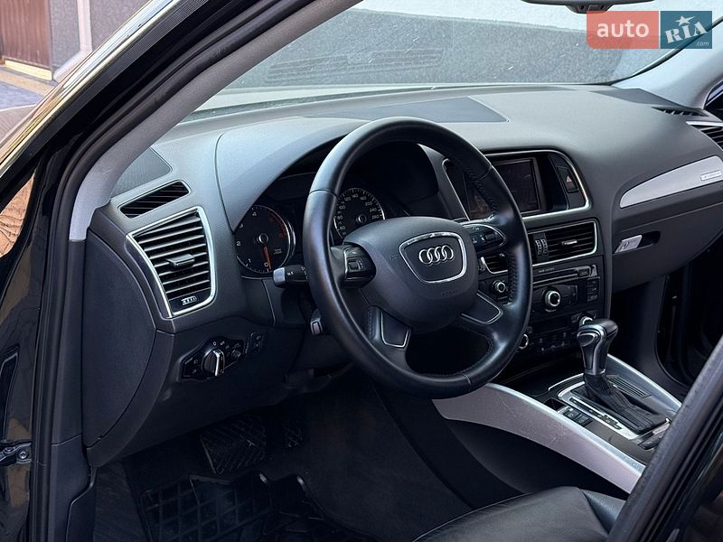 Внедорожник / Кроссовер Audi Q5 2015 в Днепре