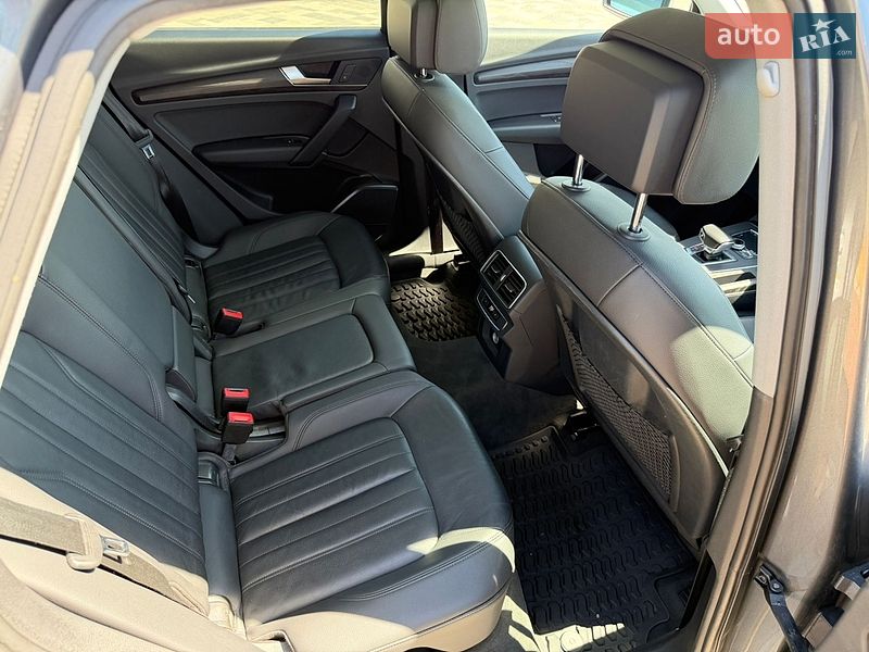 Внедорожник / Кроссовер Audi Q5 2018 в Киеве