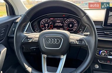 Внедорожник / Кроссовер Audi Q5 2018 в Киеве