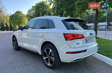 Позашляховик / Кросовер Audi Q5 2020 в Києві