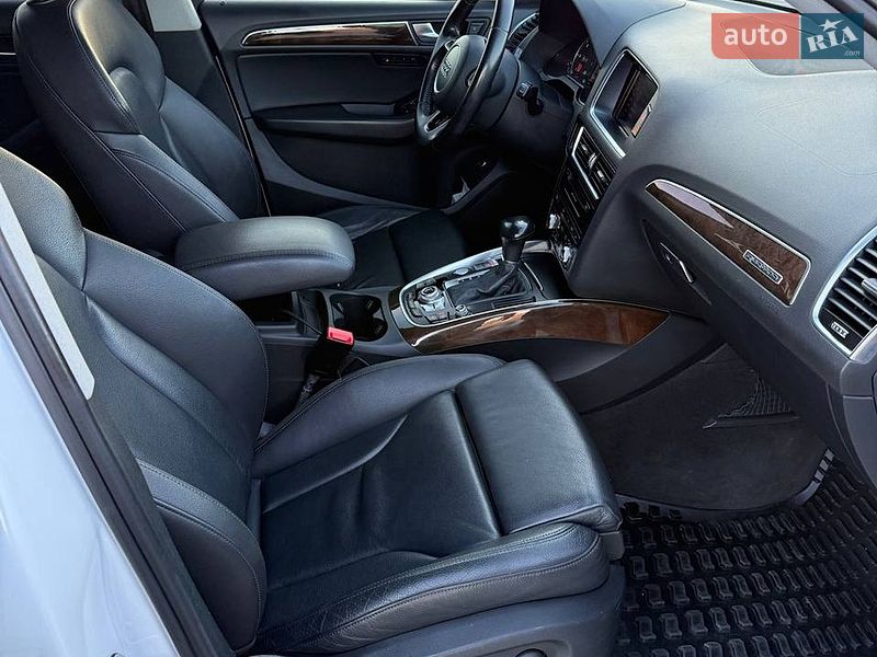 Внедорожник / Кроссовер Audi Q5 2015 в Киеве