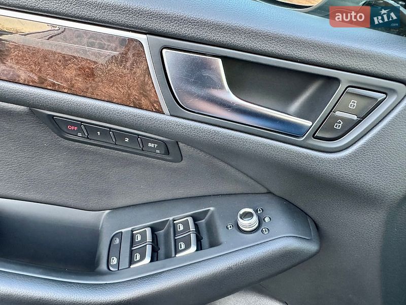 Внедорожник / Кроссовер Audi Q5 2015 в Черновцах
