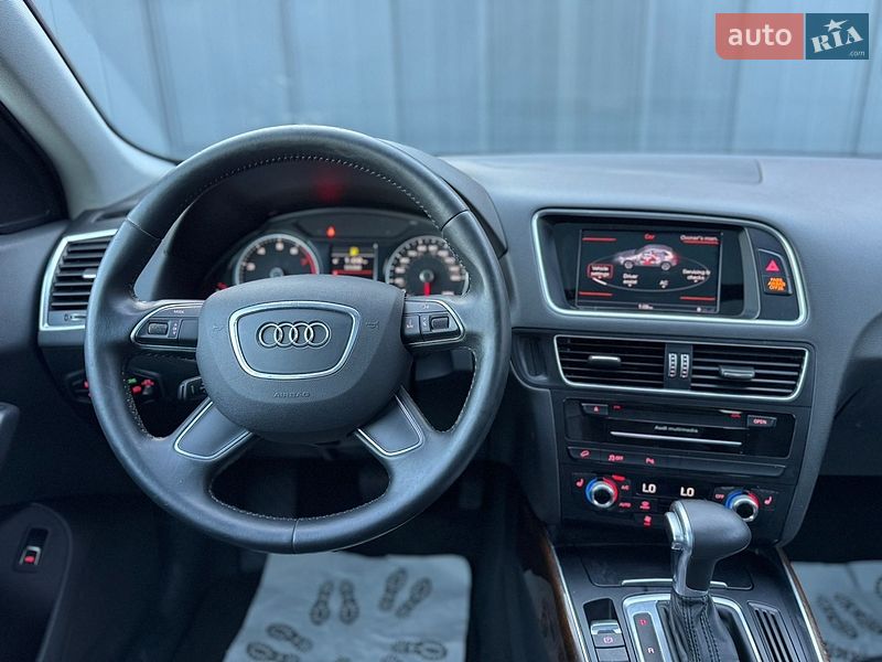 Внедорожник / Кроссовер Audi Q5 2015 в Луцке