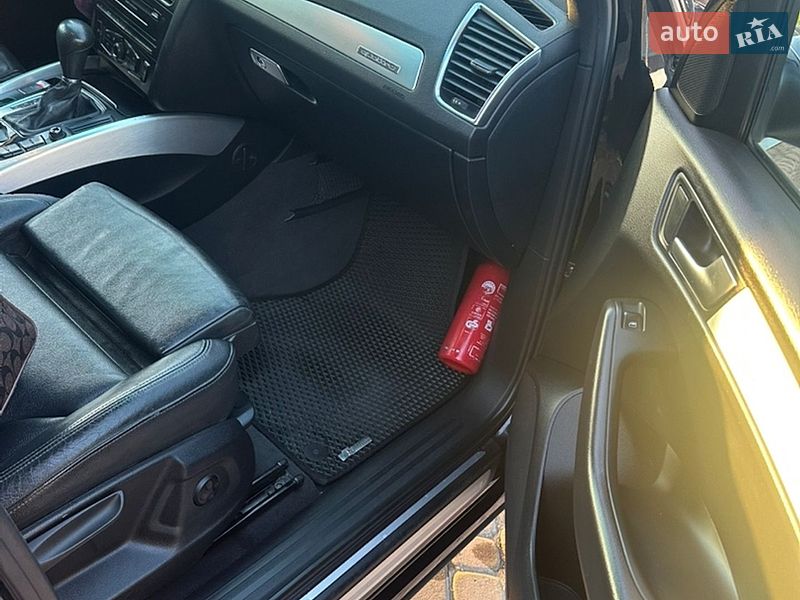 Внедорожник / Кроссовер Audi Q5 2011 в Ивано-Франковске