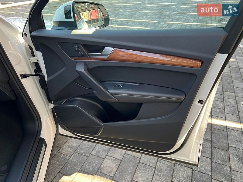 Внедорожник / Кроссовер Audi Q5 2020 в Львове