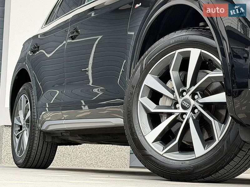 Внедорожник / Кроссовер Audi Q5 2024 в Дрогобыче