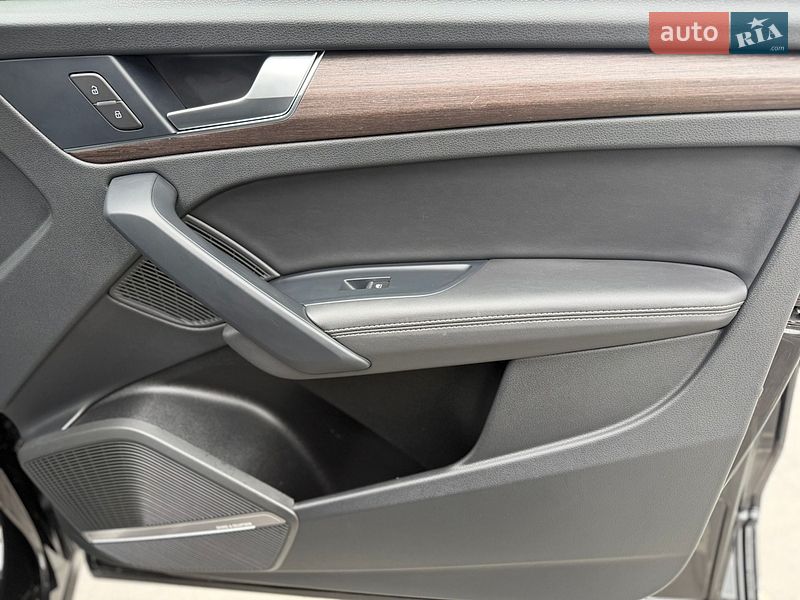 Внедорожник / Кроссовер Audi Q5 2024 в Дрогобыче