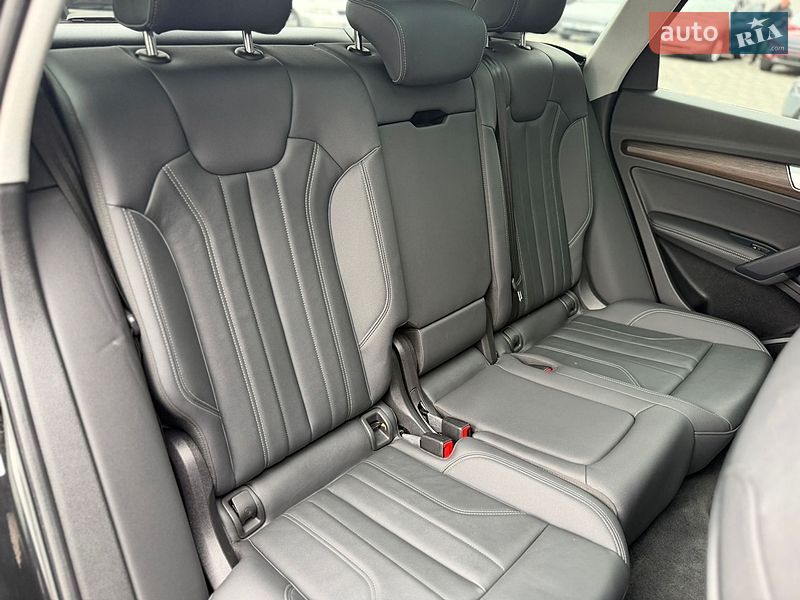 Внедорожник / Кроссовер Audi Q5 2024 в Дрогобыче