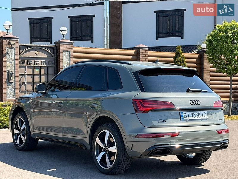 Внедорожник / Кроссовер Audi Q5 2023 в Киеве
