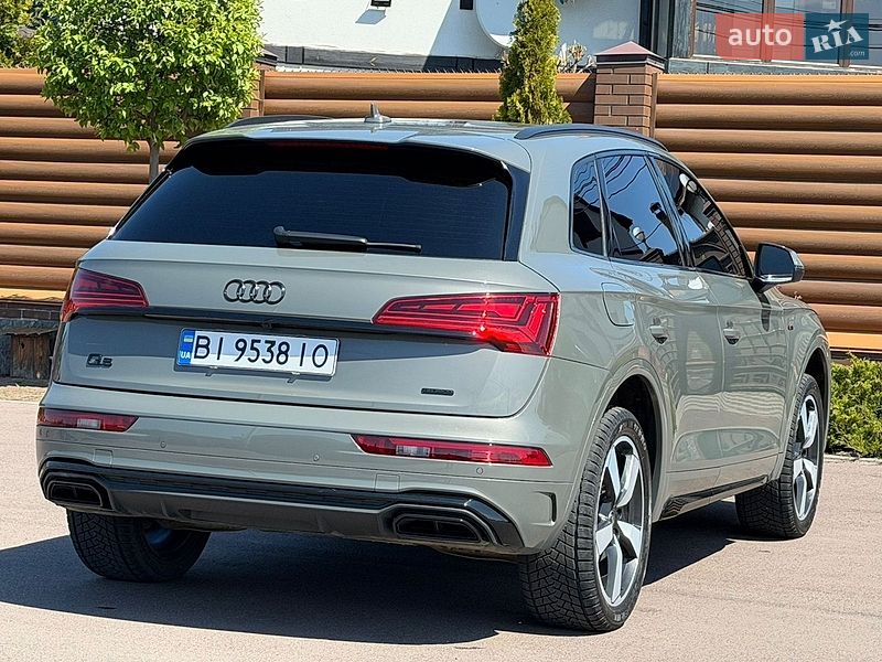 Внедорожник / Кроссовер Audi Q5 2023 в Киеве