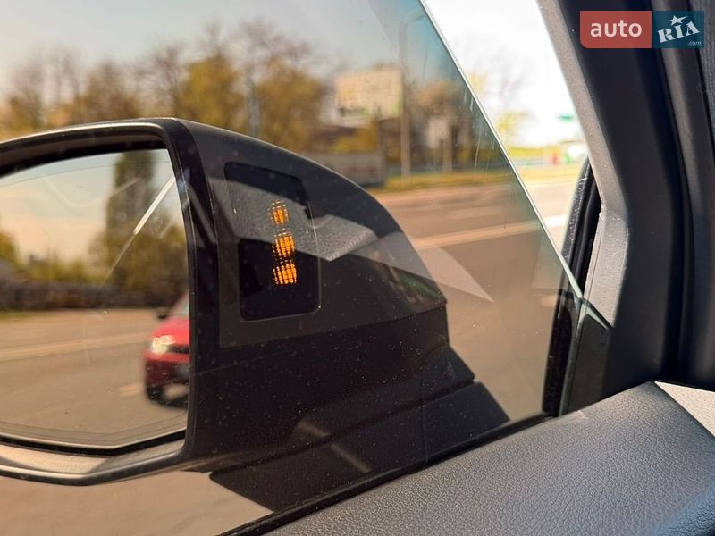 Внедорожник / Кроссовер Audi Q5 2023 в Киеве