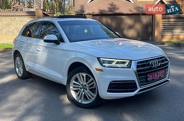 Внедорожник / Кроссовер Audi Q5 2017 в Чернигове