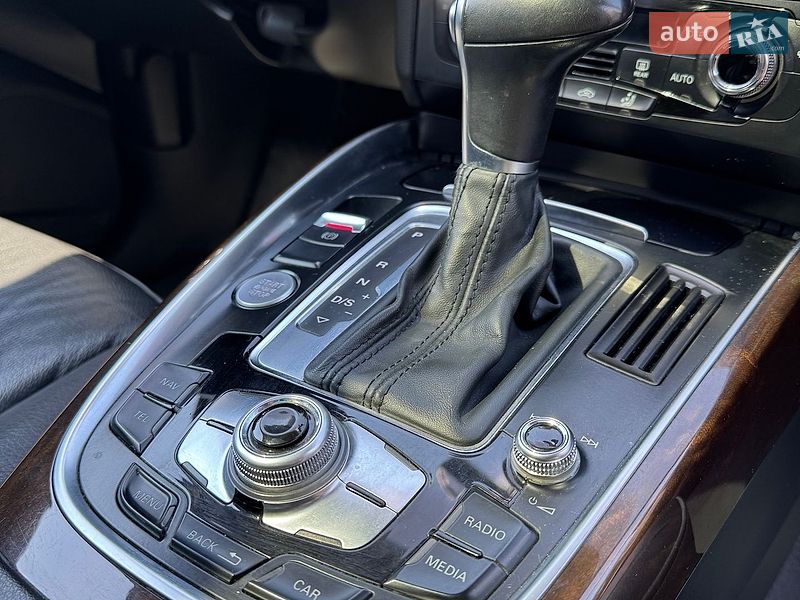 Внедорожник / Кроссовер Audi Q5 2015 в Полтаве
