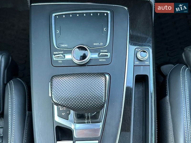Внедорожник / Кроссовер Audi Q5 2018 в Киеве
