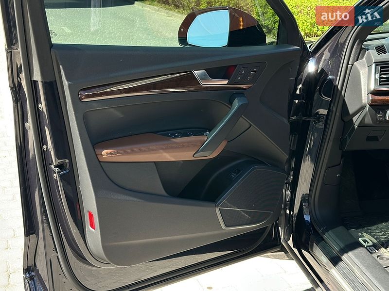 Внедорожник / Кроссовер Audi Q5 2019 в Ивано-Франковске