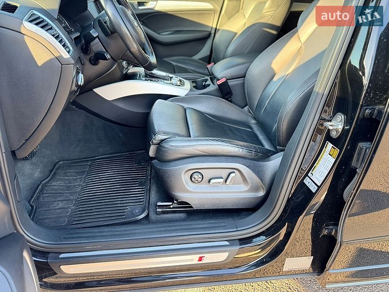 Внедорожник / Кроссовер Audi Q5 2016 в Ровно