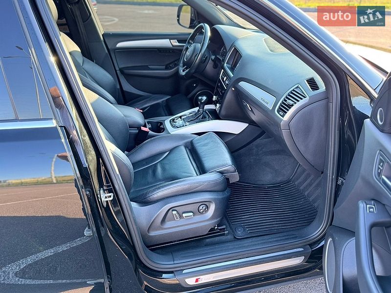 Внедорожник / Кроссовер Audi Q5 2016 в Ровно