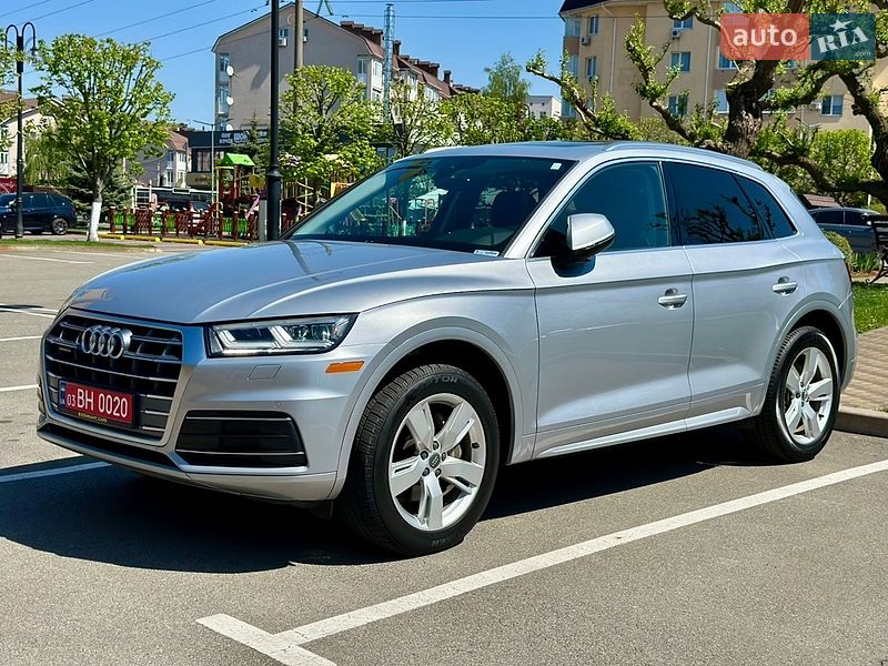 Внедорожник / Кроссовер Audi Q5 2019 в Киеве