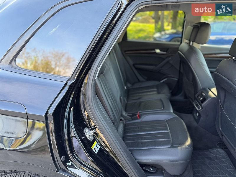 Внедорожник / Кроссовер Audi Q5 2017 в Львове