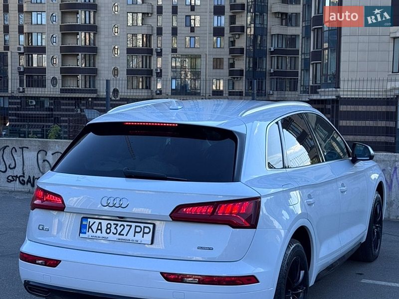Внедорожник / Кроссовер Audi Q5 2019 в Киеве