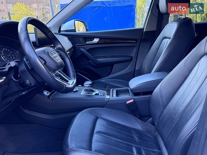 Внедорожник / Кроссовер Audi Q5 2019 в Киеве