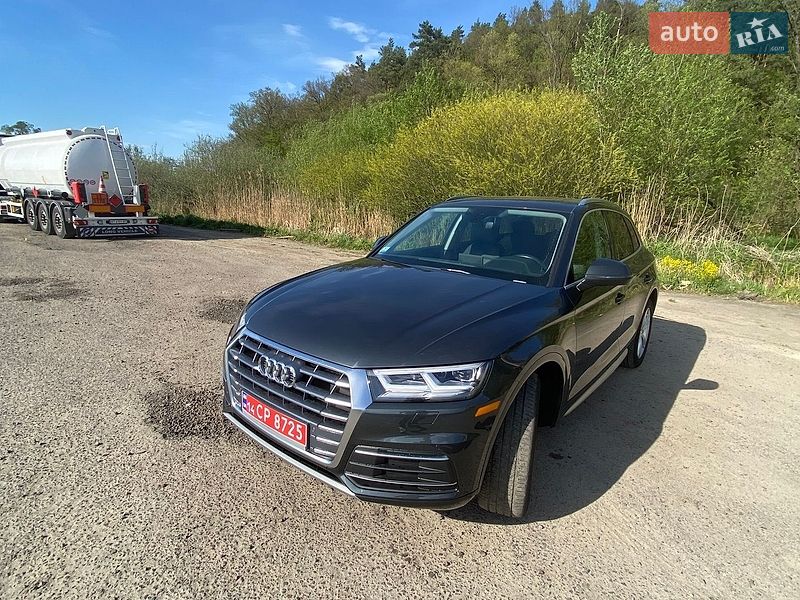 Внедорожник / Кроссовер Audi Q5 2019 в Львове