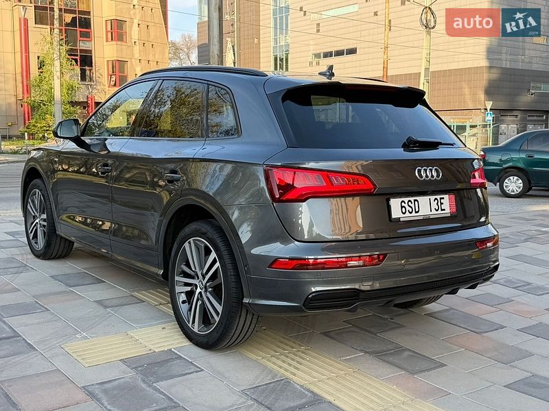 Внедорожник / Кроссовер Audi Q5 2019 в Днепре