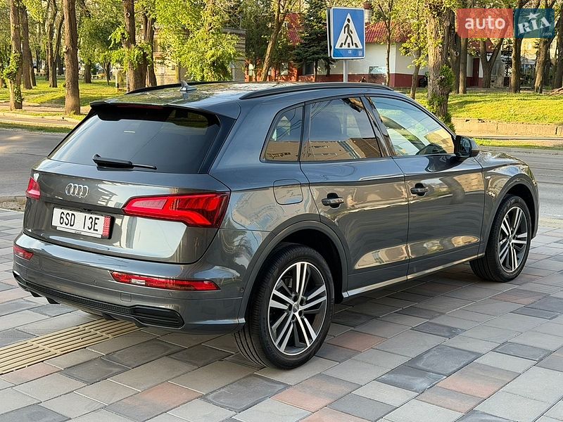 Внедорожник / Кроссовер Audi Q5 2019 в Днепре