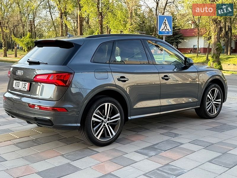 Внедорожник / Кроссовер Audi Q5 2019 в Днепре
