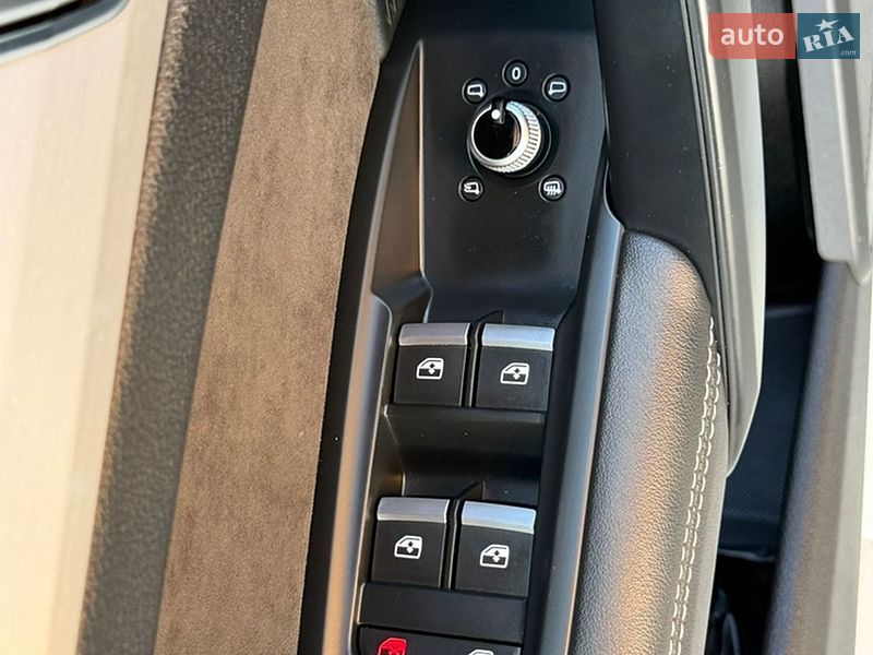 Внедорожник / Кроссовер Audi Q5 2019 в Днепре