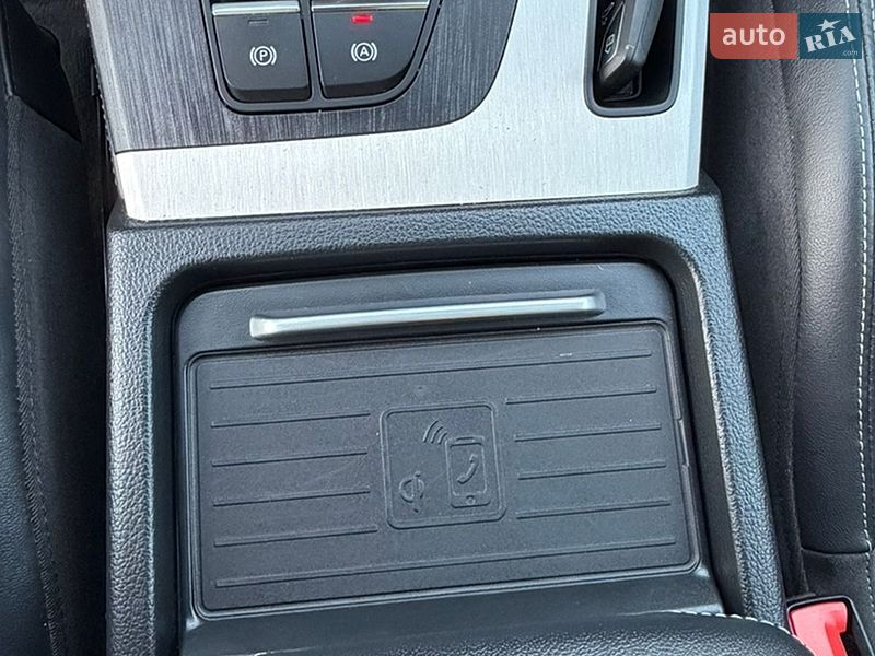 Внедорожник / Кроссовер Audi Q5 2019 в Днепре