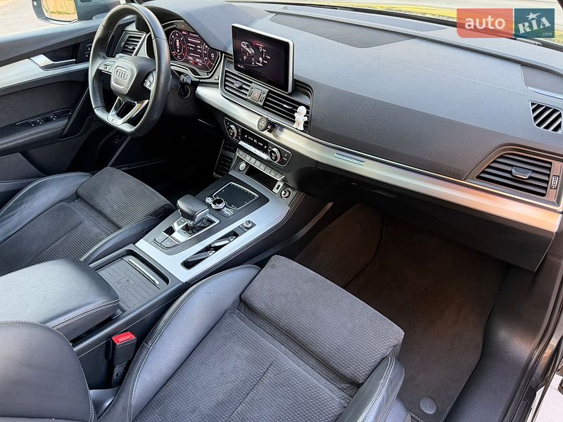 Внедорожник / Кроссовер Audi Q5 2019 в Днепре