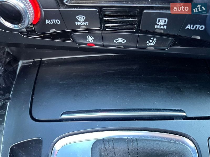 Внедорожник / Кроссовер Audi Q5 2014 в Киеве
