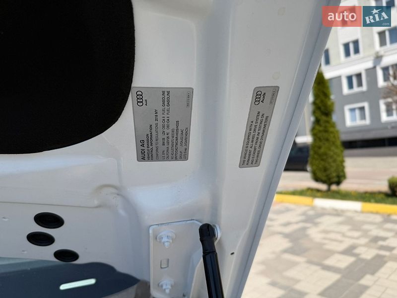 Внедорожник / Кроссовер Audi Q5 2018 в Киеве