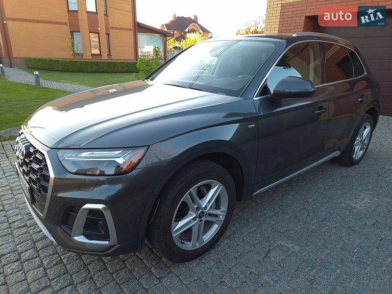 Внедорожник / Кроссовер Audi Q5 2021 в Житомире