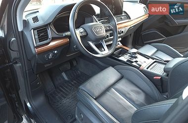 Внедорожник / Кроссовер Audi Q5 2021 в Житомире
