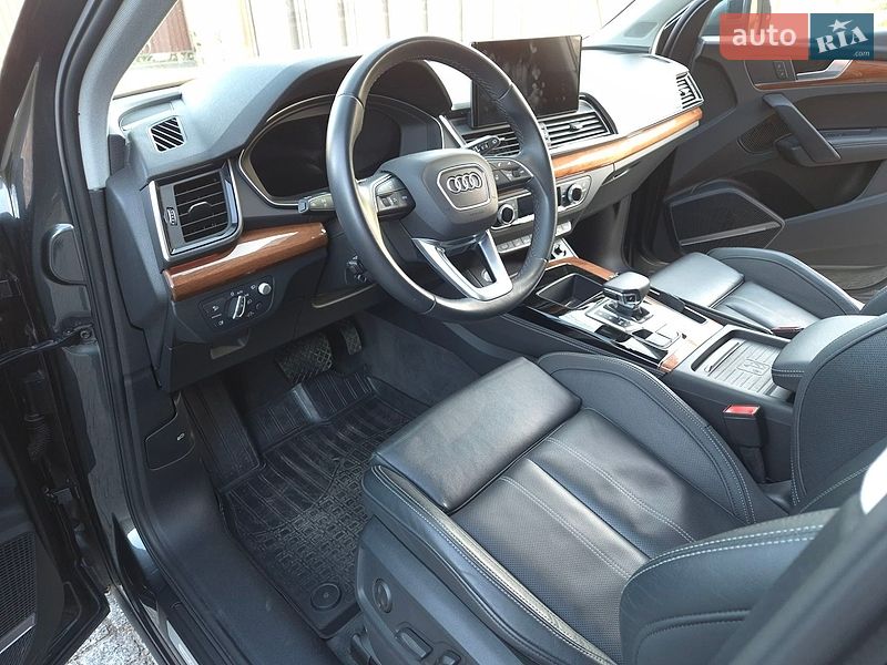 Внедорожник / Кроссовер Audi Q5 2021 в Житомире