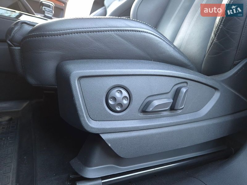 Внедорожник / Кроссовер Audi Q5 2021 в Житомире